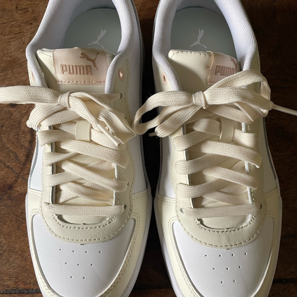 Puma Women's  White Cream Peach Sneakers